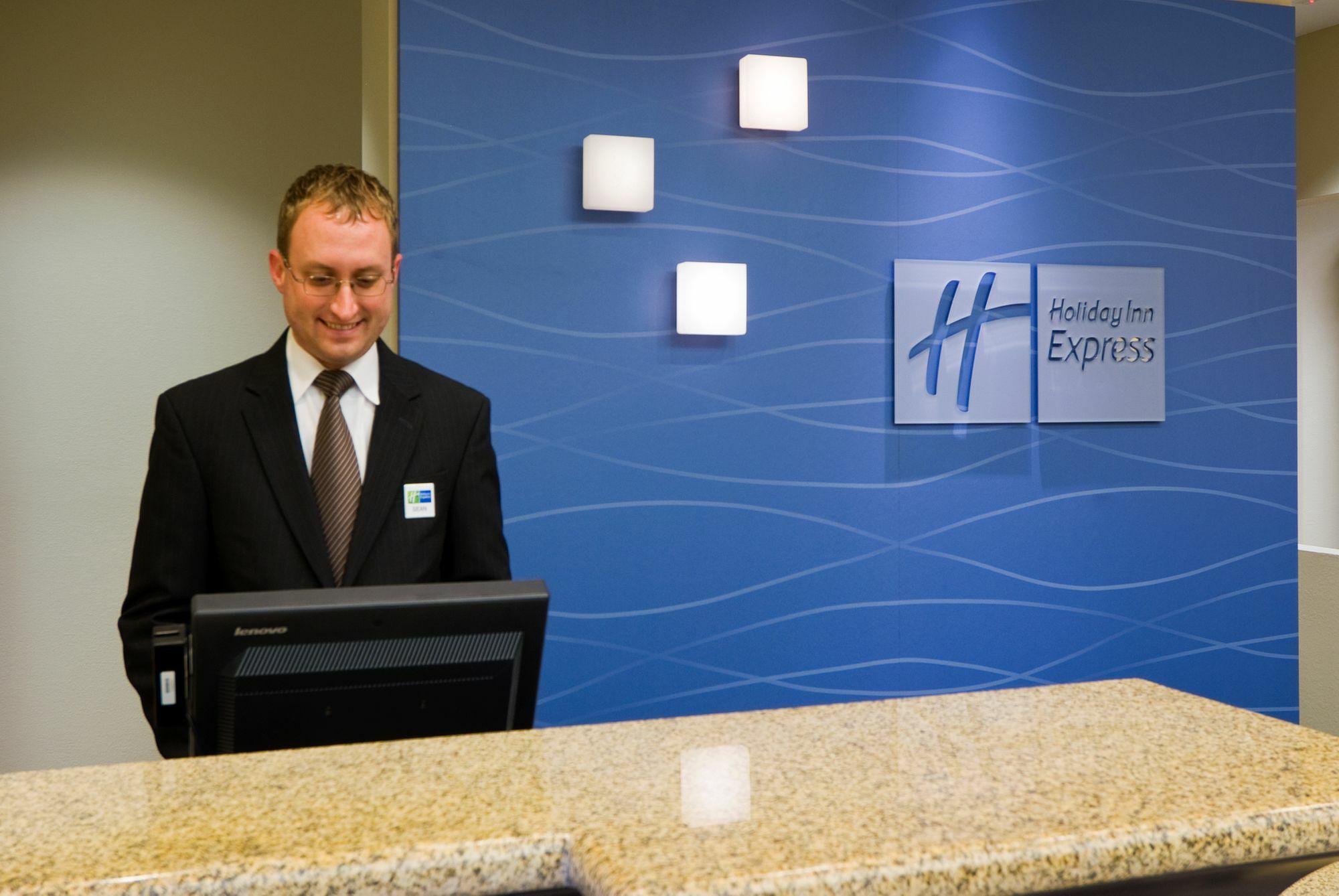 Holiday Inn Express Hotel & Suites Fort Myers East - The Forum, An Ihg Hotel Інтер'єр фото